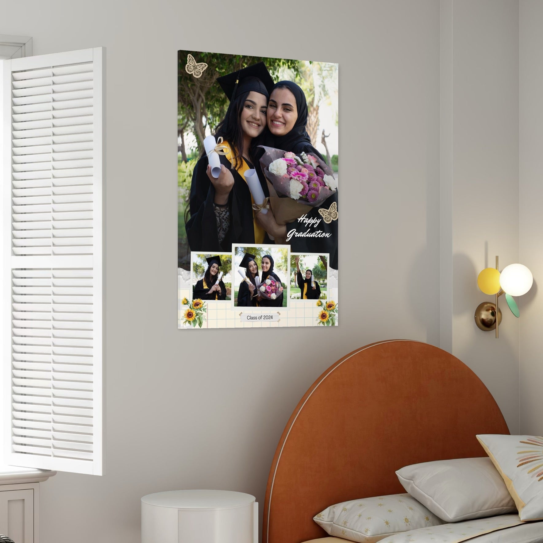 Imagine cu tablou canvas cu absolvente si colaj, tiparita pe panza canvas
